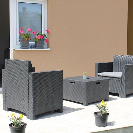 Studio Apartments Adian Korenica Rum bild